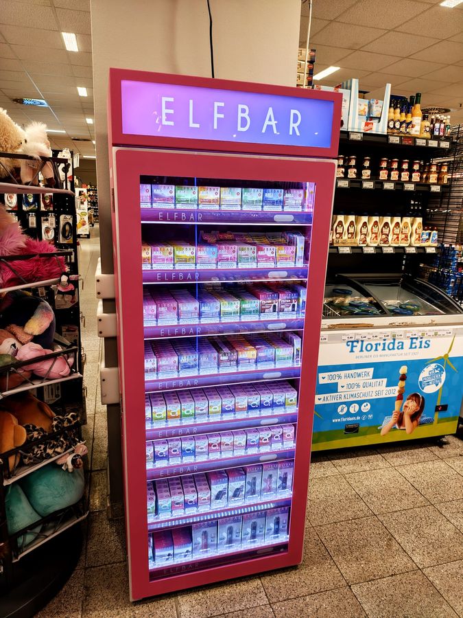 ELFBAR Display-Schrank